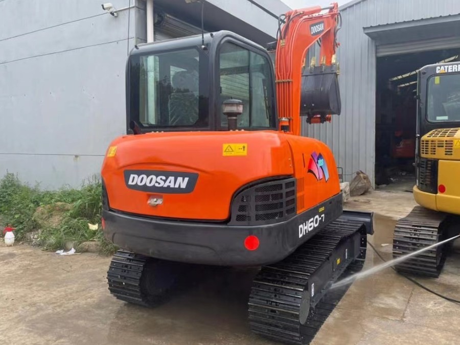 Κορέα Χρησιμοποιούμενη εκσκαφέας Doosan προς πώληση Χρησιμοποιούμενη DH60-7 Jindongyu Μηχανήματα