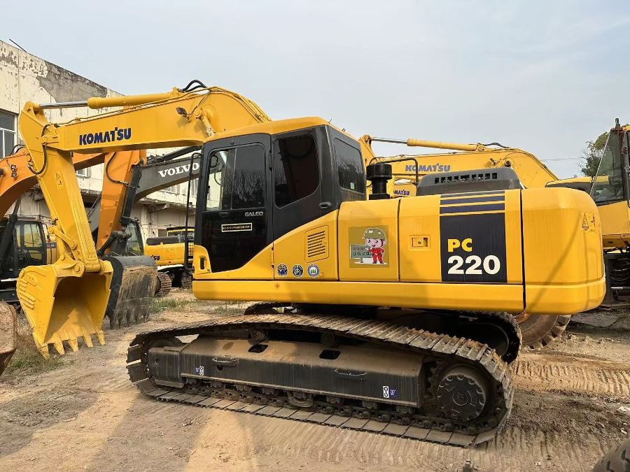 Ιαπωνία Χρησιμοποιούμενη εκσκαφέας Komatsu προς πώληση Δεύτερο χέρι PC220-7 Jindongyu Μηχανήματα