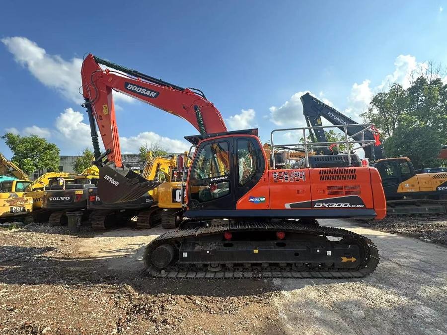 Κορέα Χρησιμοποιούμενη εκσκαφέας Doosan προς πώληση Δεύτερο χέρι DX300LC Jindongyu Μηχανήματα